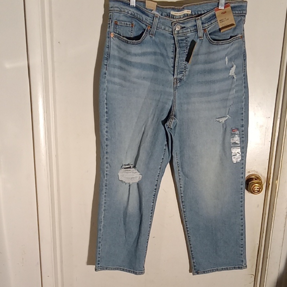 Women's Levi's Jeans Button Fly Very Distressed New With Tags Very Good Stretch
